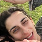 Profesora titulada en Bellas artes con amplia experiencia